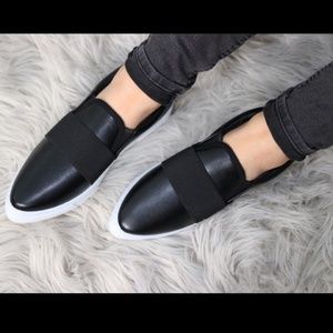 NWT Black Faux Leather Pointed Sneakers